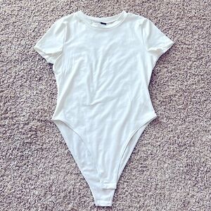 NEVER BEEN WORN // SHEIN white bodysuit